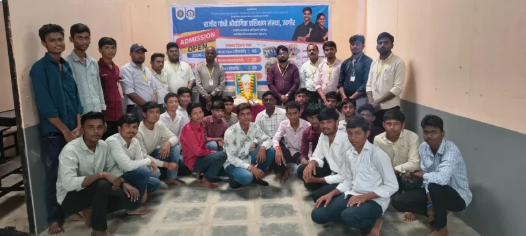 Admission Desk with Students - Rajeev Gandhi ITI Udgir