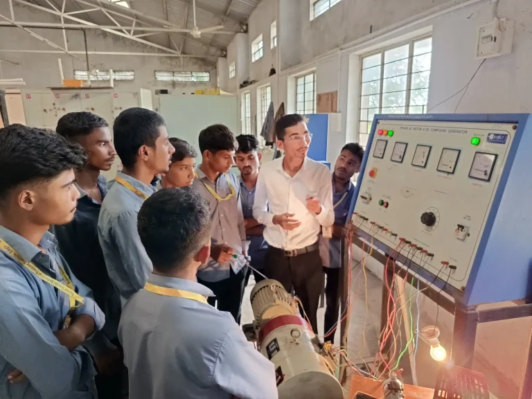 Electrician Practical Lab - Rajeev Gandhi ITI Udgir